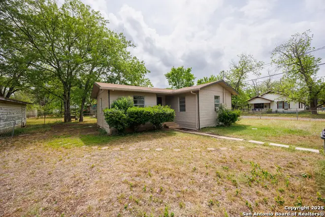 411 Legette, Seguin, TX 78155 - Image #2
