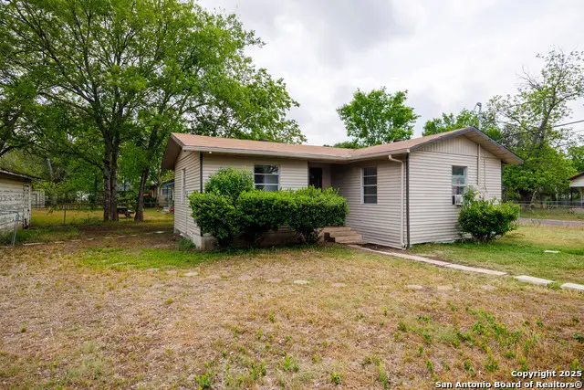 411 Legette, Seguin, TX 78155 - Image #3