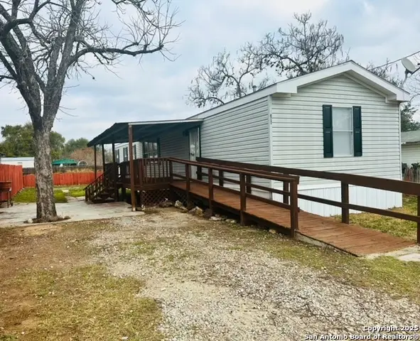 310 Duck, Pleasanton, TX 78064 - Image #1