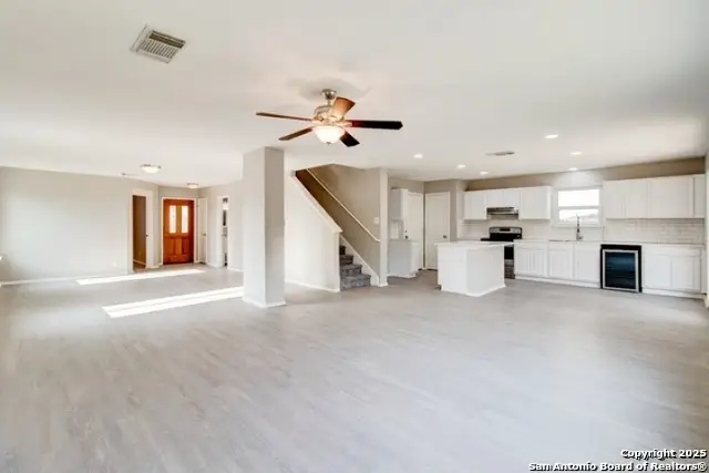 7862 Hedrick Farm, San Antonio, TX 78239 - Image #3