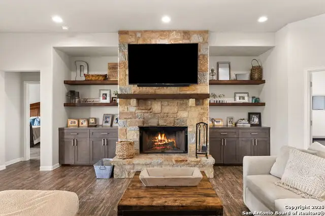 494 Flash Circle, Luling, TX 78648 - Image #1