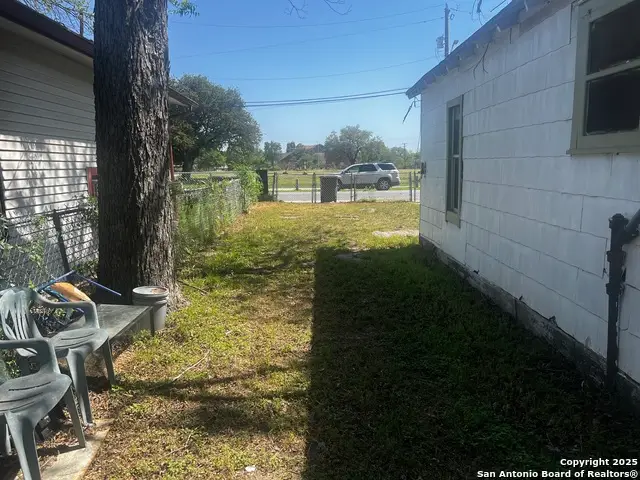 811 Theo Pwy, San Antonio, TX 78210 - Image #3