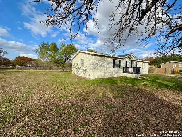 5111 Savannah Woods, Von Ormy, TX 78073 - Image #3