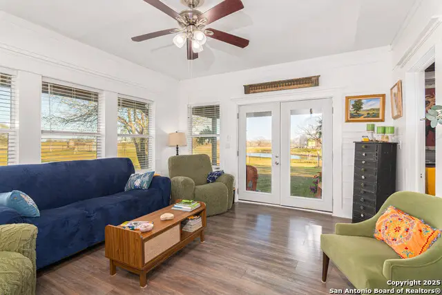 7150 Linne, Seguin, TX 78155 - Image #2