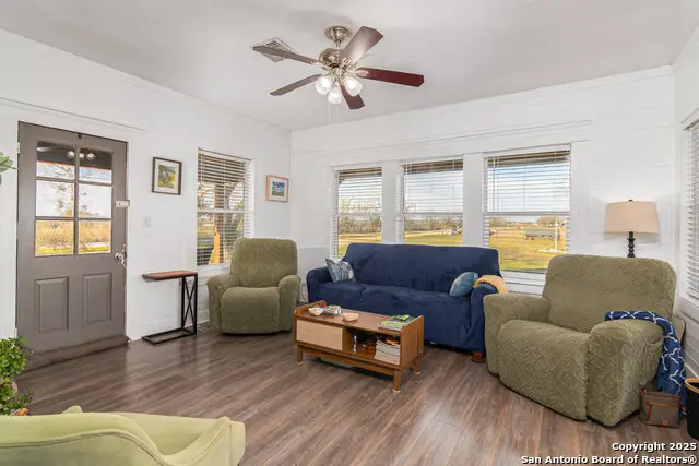 7150 Linne, Seguin, TX 78155 - Image #3