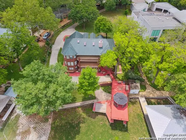 640 Woodlake, McQueeney, TX 78123