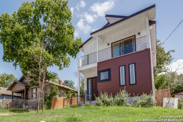 2638 E Commerce St, San Antonio, TX 78203 - Image #2