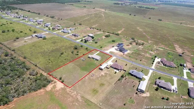 145 Gentle Breeze, Floresville, TX 78114 - Image #1