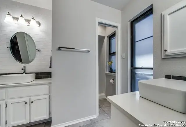 4283 Hilton Head, San Antonio, TX 78217 - Image #3