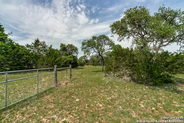 645 Arthur Ave, Fredericksburg, TX 78624 - Image #1