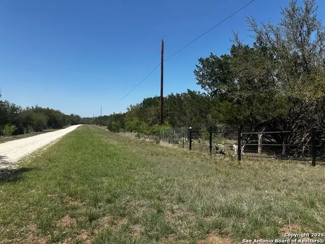 698 N Kahn, Rio Frio, TX 78879 - Image #2