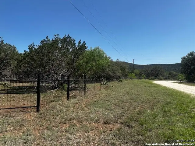698 N Kahn, Rio Frio, TX 78879 - Image #3