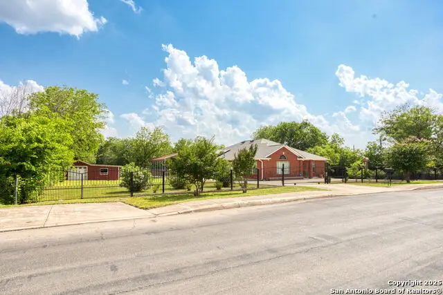 2208 / 2212 Arbor Pl, San Antonio, TX 78207 - Image #1