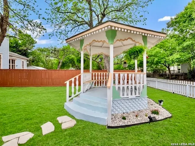 705 E Guenther, San Antonio, TX 78210 - #2