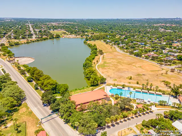 1822 W Woodlawn, San Antonio, TX 78201 - Image #2