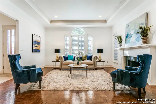 9 Waldenshire, San Antonio, TX 78209