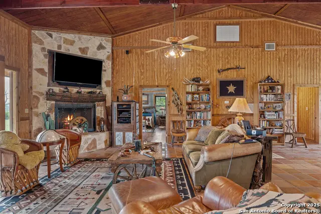 1897 Kyle Ranch, Bandera, TX 78003 - #3