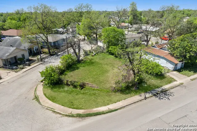 105 Shiner St, San Antonio, TX 78207 - Image #3