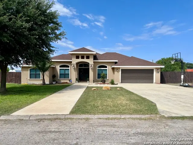 505 N 13th Ave, Crystal City, TX 78839 - Image #1
