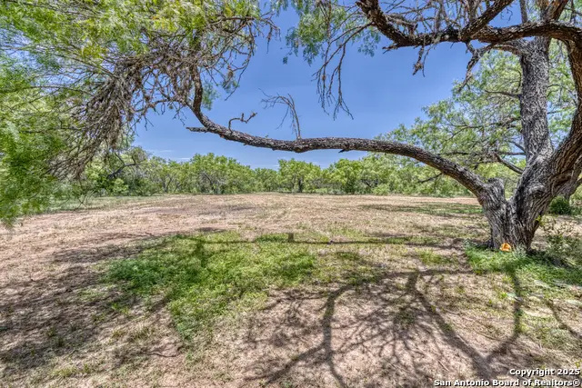 405 Ridge Loop, Rio Frio, TX 78879 - Image #2