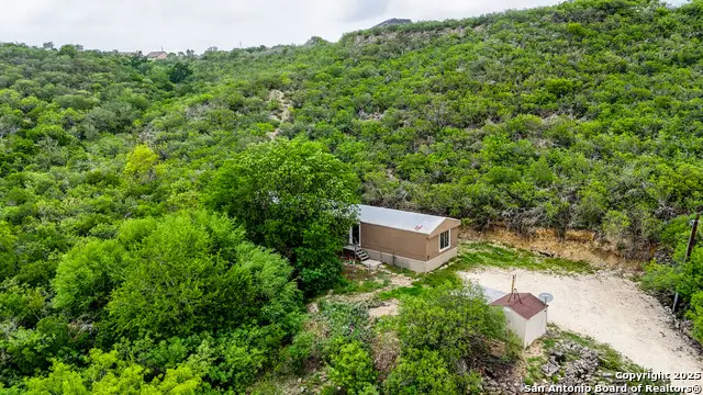 18525 County Road 5722, Castroville, TX 78009 - Image #1