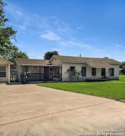 200 Irvin, Falls City, TX 78113 - Image #1