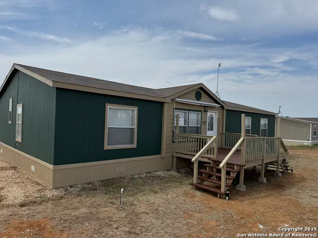 207 Persimmon, Pleasanton, TX 78064 - Image #1