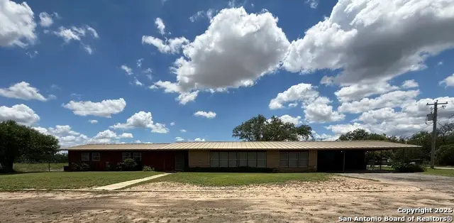 520 N 12th, Crystal City, TX 78839 - Image #1