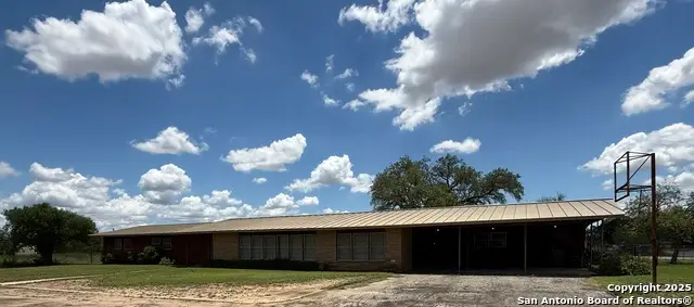 520 N 12th, Crystal City, TX 78839 - Image #2