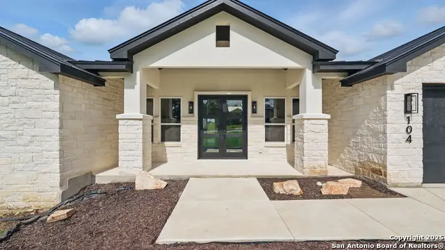 104 Creede St, Boerne, TX 78006 - Image #1