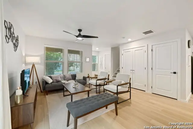 1106 S Gevers St, San Antonio, TX 78210 - Image #1