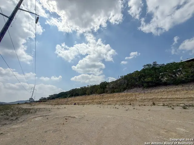 687 Valley Haven, Canyon Lake, TX 78133 - Image #3