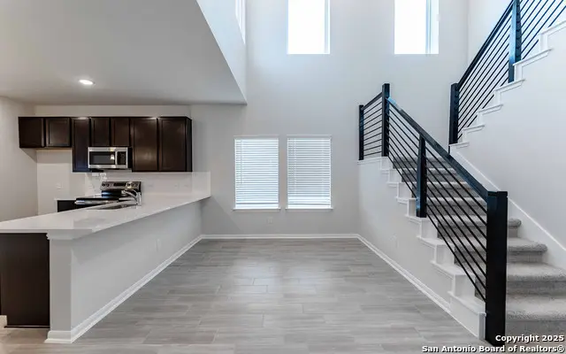 1232 Sweden, Seguin, TX 78155 - Image #3