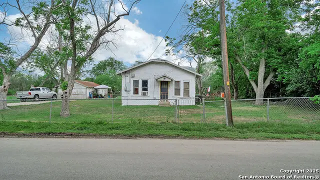 270 Country Ln, Cibolo, TX 78108 - Image #1