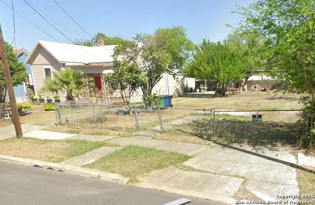 1019 E Crockett St, San Antonio, TX 78202 - Image #3