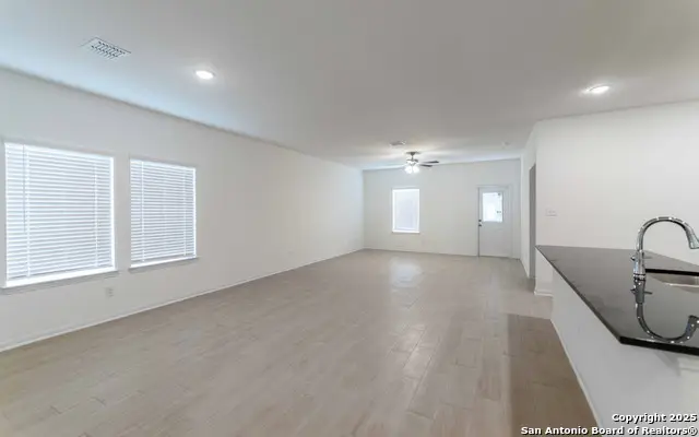 189 Kayla Ave, San Antonio, TX 78253 - Image #3