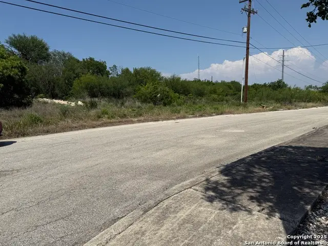 205 Jenull Ave, San Antonio, TX 78202 - Image #3