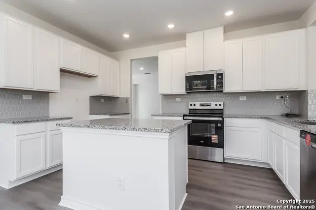 15504 Electra Cir, San Antonio, TX 78245 - Image #3