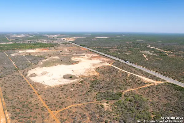 000 Us Hwy 83 N, Laredo, TX 78045