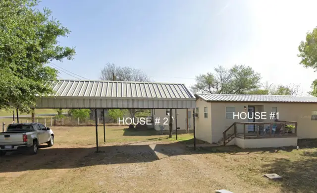 13338 Interstate 35, Moore, TX 78057 - Image #1