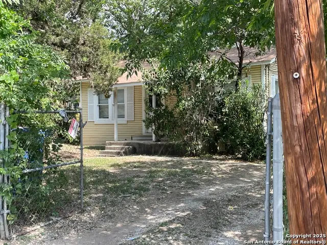 515 Lincolnshire Drive, San Antonio, TX 78220 - Image #2