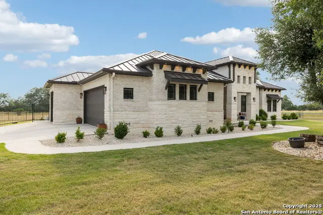 406 Arthur Ct, Spring Branch, TX 78070 - Image #3