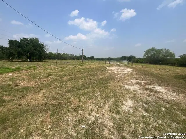 1241 S Sh-123, Karnes City, TX 78118 - Image #1