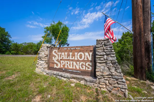 1865 Stallion Springs, Fischer, TX 78623 - Image #3