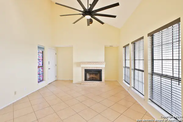 6100 Woodlake Pkwy #706, San Antonio, TX 78244