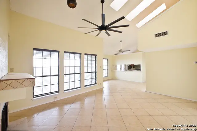 6100 Woodlake Pkwy #706, San Antonio, TX 78244 - Image #2