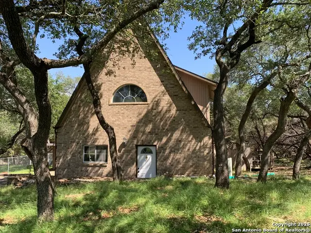 1076 Eastview, Canyon Lake, TX 78133 - Image #2