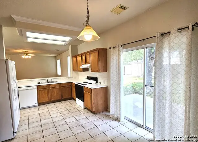 237 Tapwood Ln, Cibolo, TX 78108 - Image #2