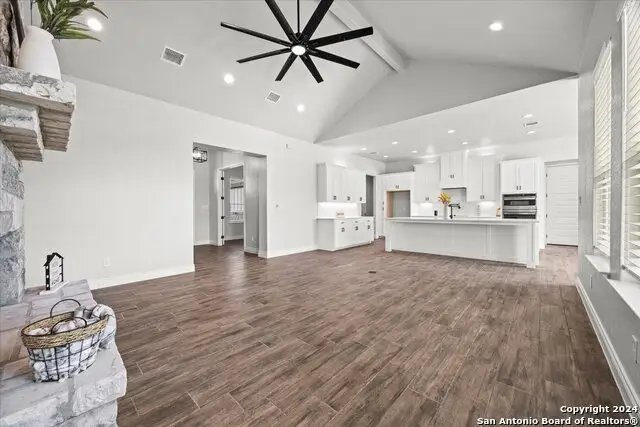 109 Hondo Drive, La Vernia, TX 78121 - Image #2