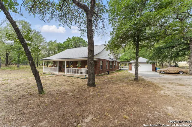 748 Falling Leaves, Adkins, TX 78101 - Image #3